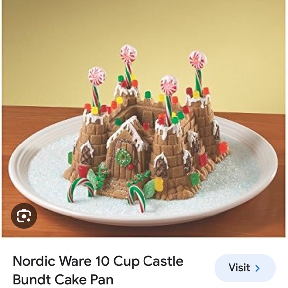 Castle Cake Pan Nordic Ware Sandcastle 10 Cup Cast Aluminum USA Bundt baker - Picture 9 of 10